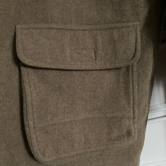 Men’s Woolrich Coat - Picture 7 of 8